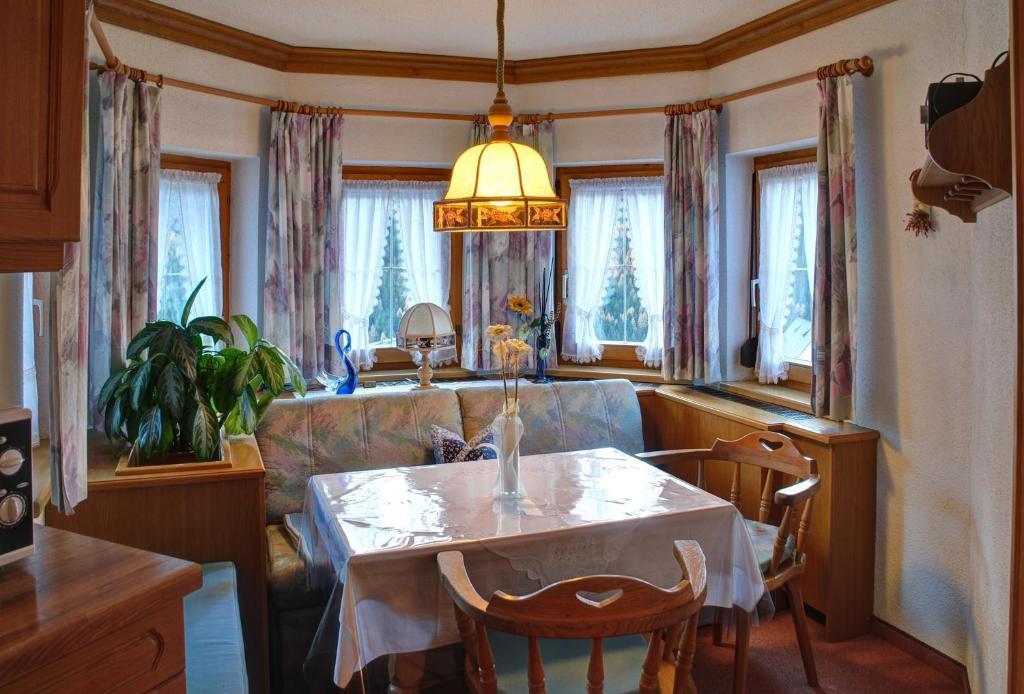 Gaestehaus Resi Jerzens Ngoại thất bức ảnh
